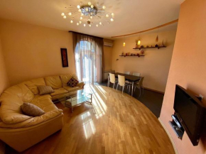 City center cute flat 3 rooms